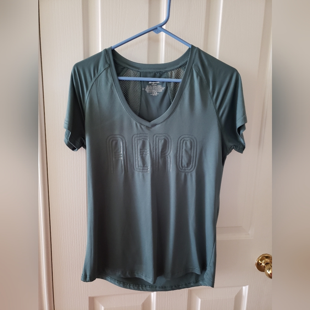 AEROPOSTALE sport shirts medium.